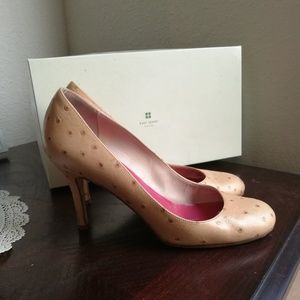Kate spade Karolina pump Camel/Ostrich sz 7.5